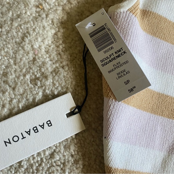 Aritzia Babaton Sculpt Knit Top - Picture 2 of 5